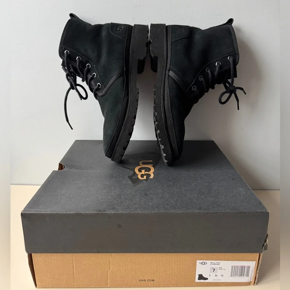 UGG Men’s Harkland Boots Size 7